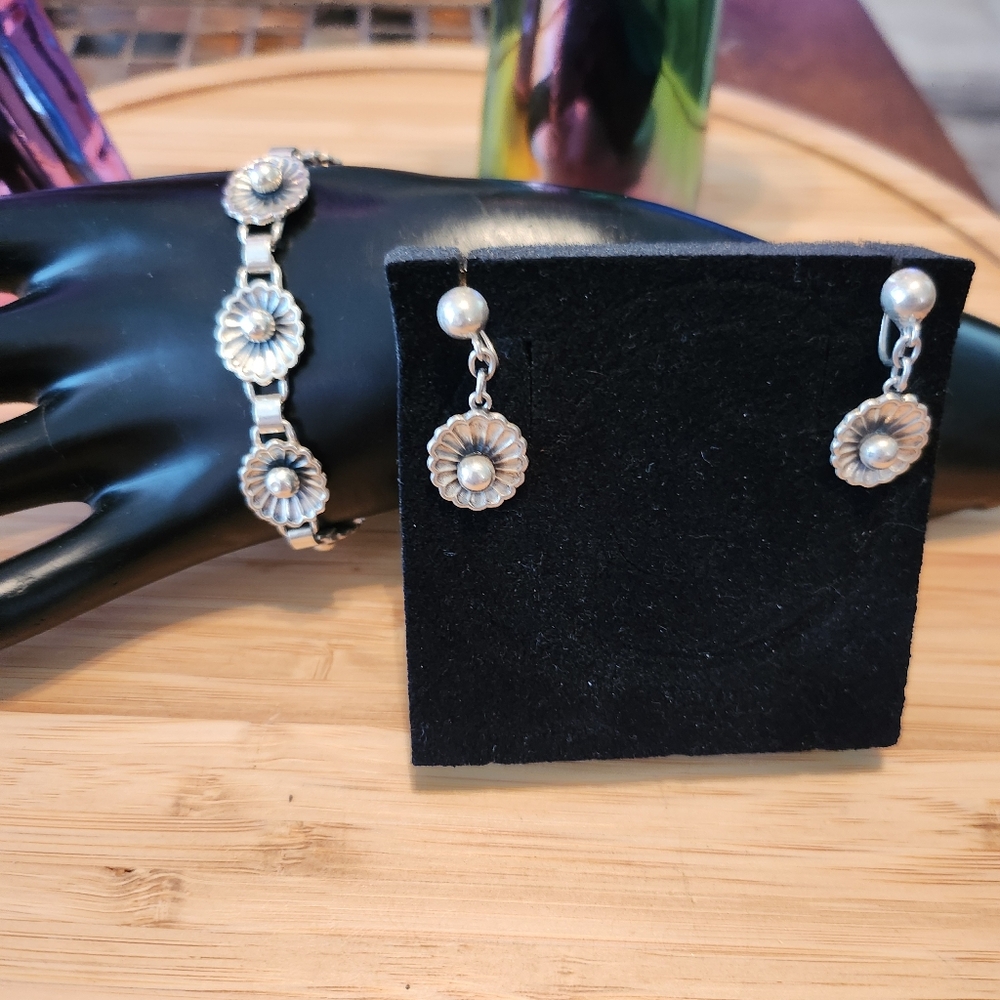 John L Denmark Sterling Silver Flower bracelet & earrings set - Picture 2 of 6